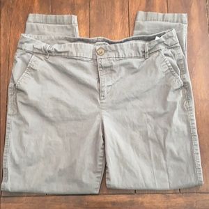 Old Navy skinny leg Chino Pant